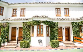 Hotel Los Arcos
